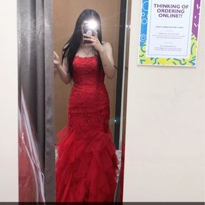 Prom dress brand new with tags strapless size 0.